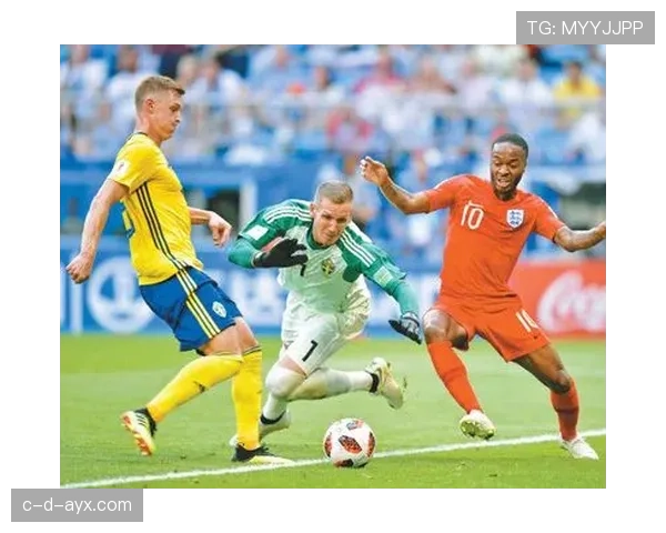 英格兰队强势晋级世界杯四强，荣耀载誉归来