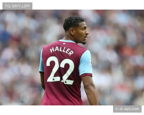 特雷弗·查洛巴英超表现稳健，助力球队剑指冠军荣耀