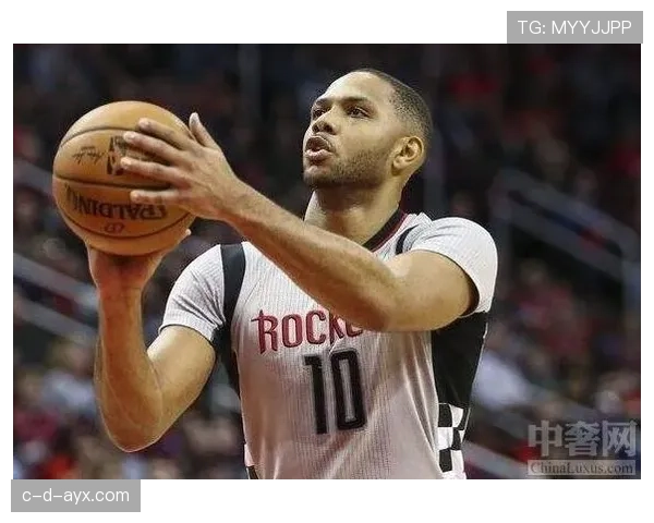 戈登无球跑动拉开空间，3D属性成火箭外线关键